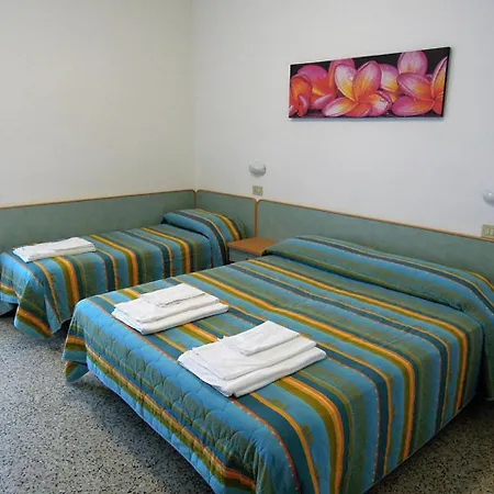 Rio Hotel 2*