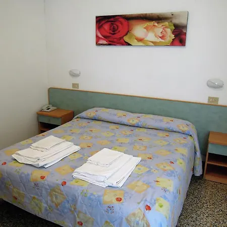 Rio Hotel 2*